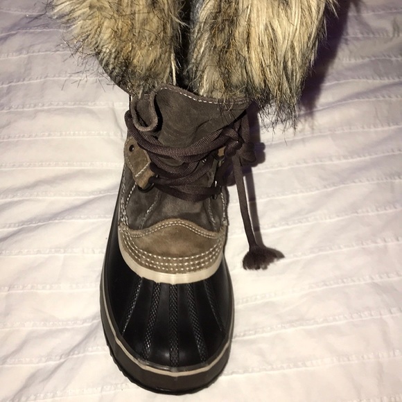 Sorel Joan Of Arctic Tan Waterproof Snow Boots - Picture 4 of 6